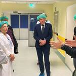 Immagine: assessore Tonina visita Villa Igea