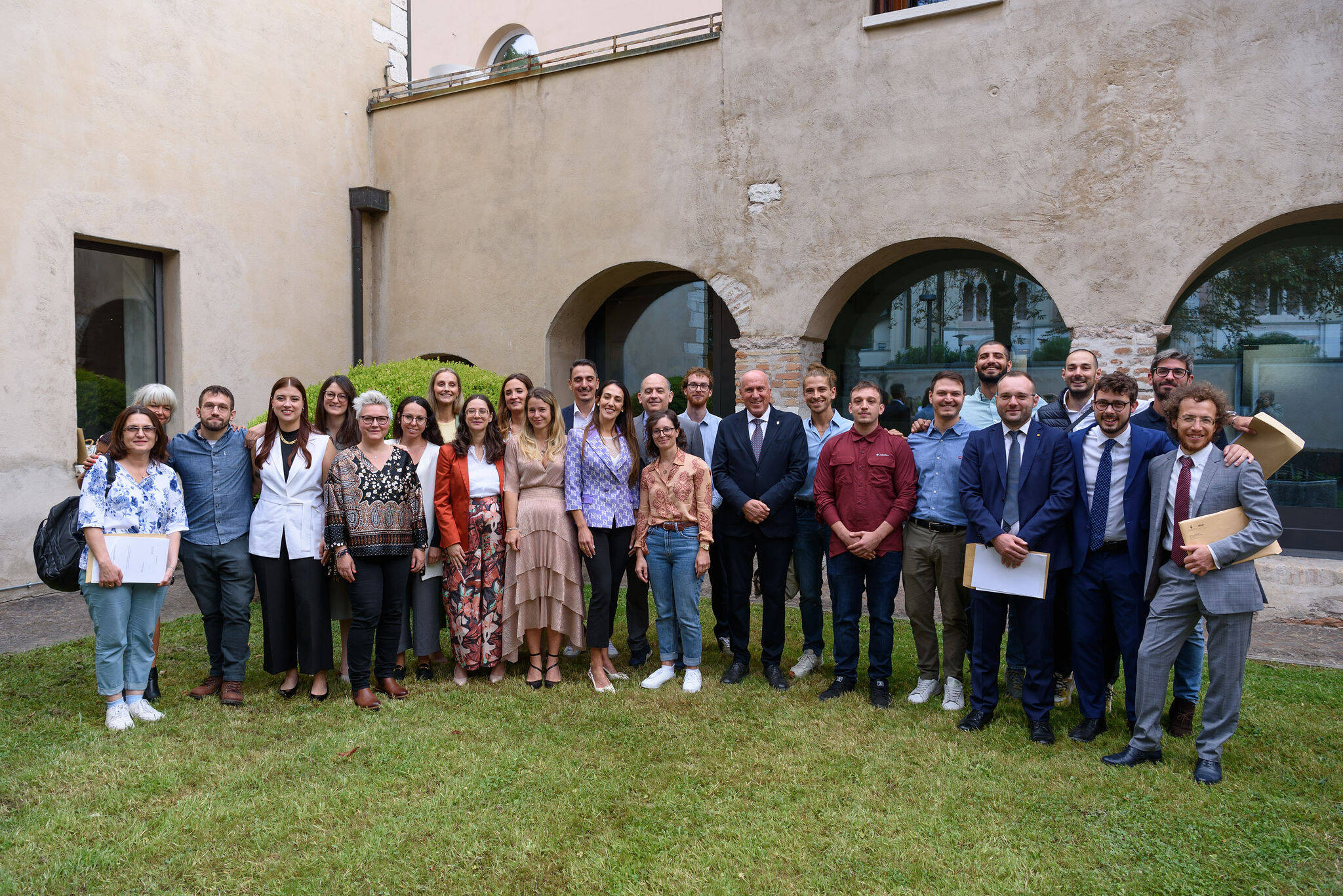 Immagine: Diplomati Scuola MG