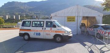 Drive vaccini e tamponi: orari e accessi modificati