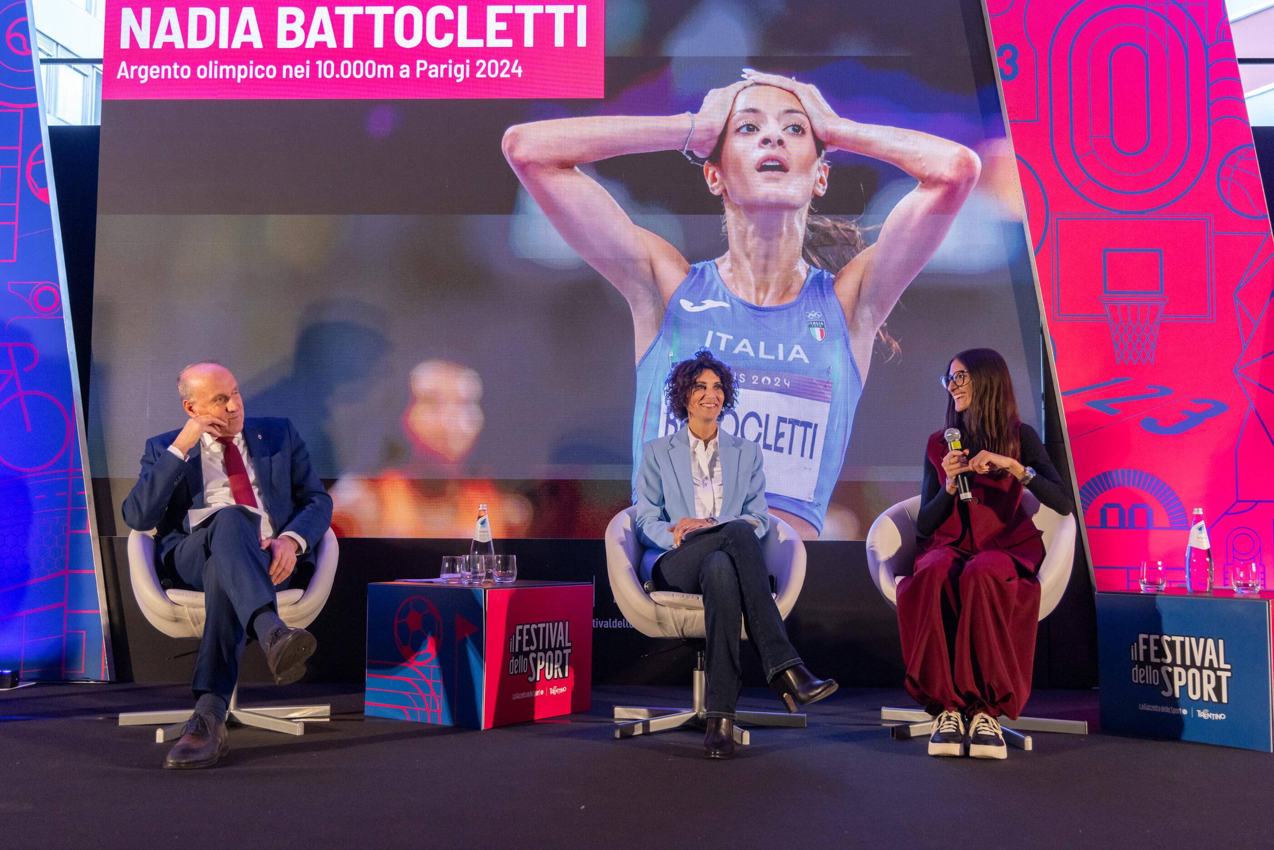 Immagine: FESTIVAL DELLO SPORT SCUOLA, SALUTE E SPORT: UN TRIO VINCENTE PER IL BENESSERE DEI GIOVANI Nella foto: Mario Tonina, Francesca Gerosa, Nadia Battocletti.