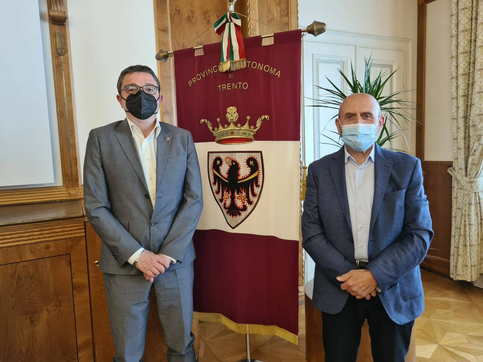 Immagine: Il presidente della Provincia Maurizio Fugatti e il presidente di Inail Franco Bettoni