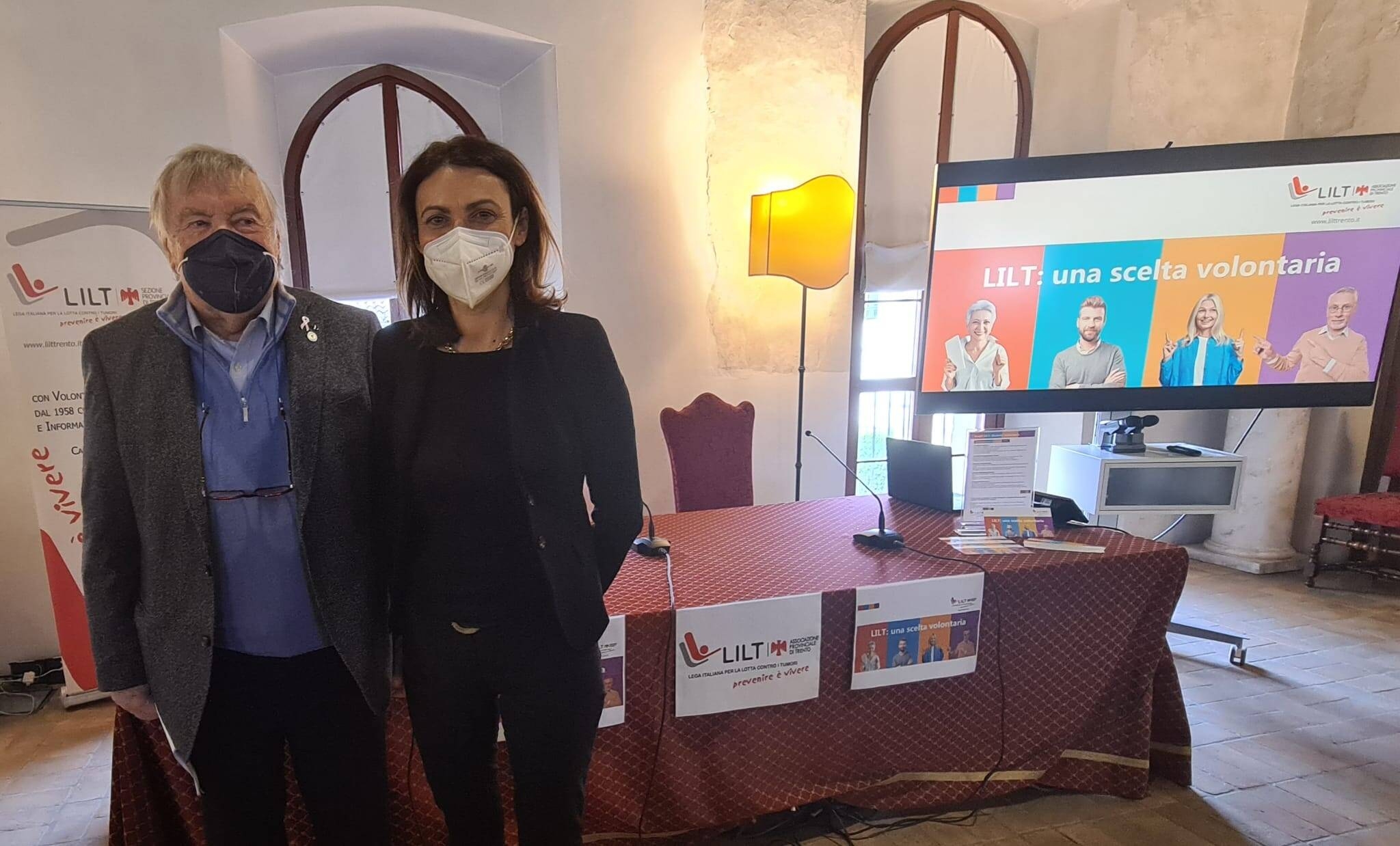 Immagine: Lilt, il presidente Mario Cristofolini e l'assessore alla salute Stefania Segnana