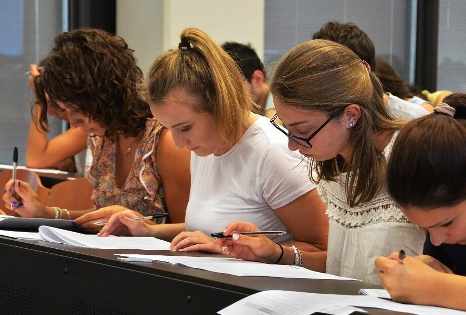 Immagine: studenti (1)